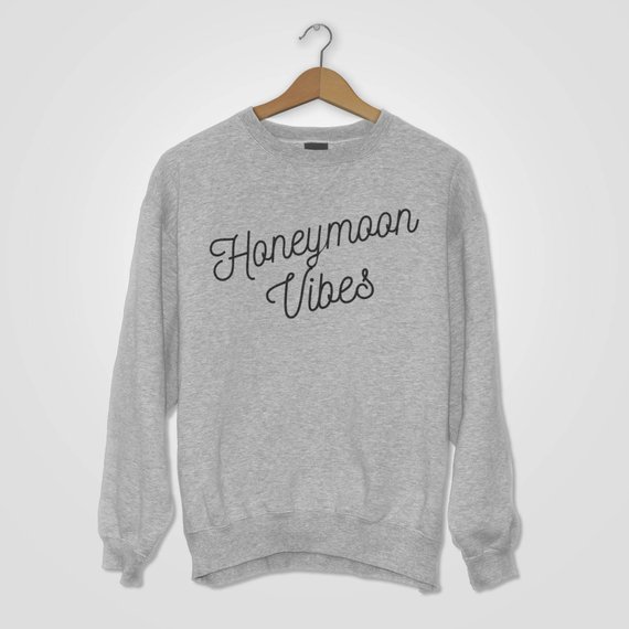 Sugarbaby Honeymoon Vibes Swea - Summer Clothing Vibes recensione e prezzo