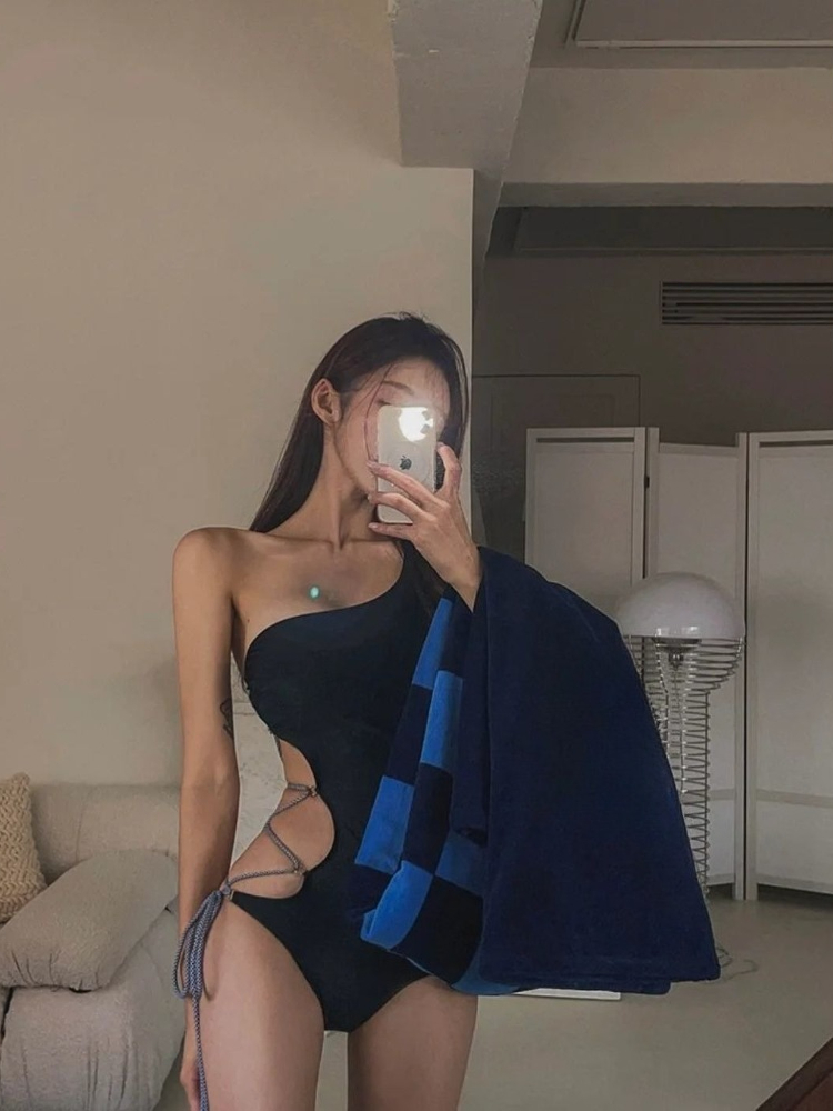 2026 New Women's Black Tie Str - Swimsuit One Piece recensione e prezzo