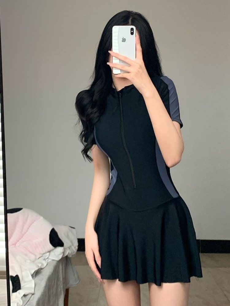 2026 New Women's Modest One Pi - Swimsuit One Piece recensione e prezzo